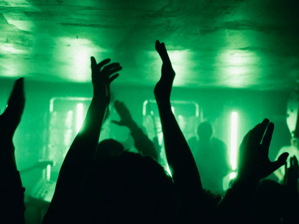 Dog Radio, on the night – by Christian Sayers